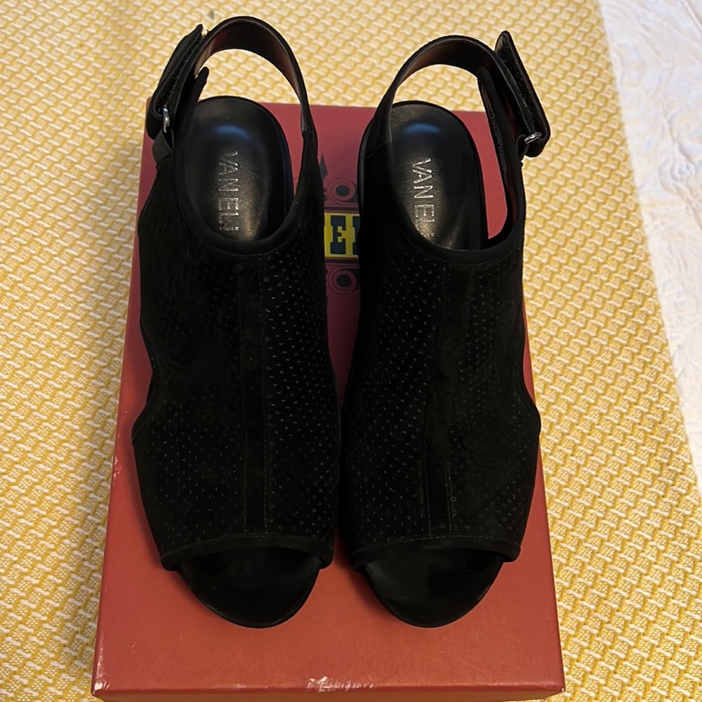 VERY GENTLY USED - Womens Suede peep toe wedges